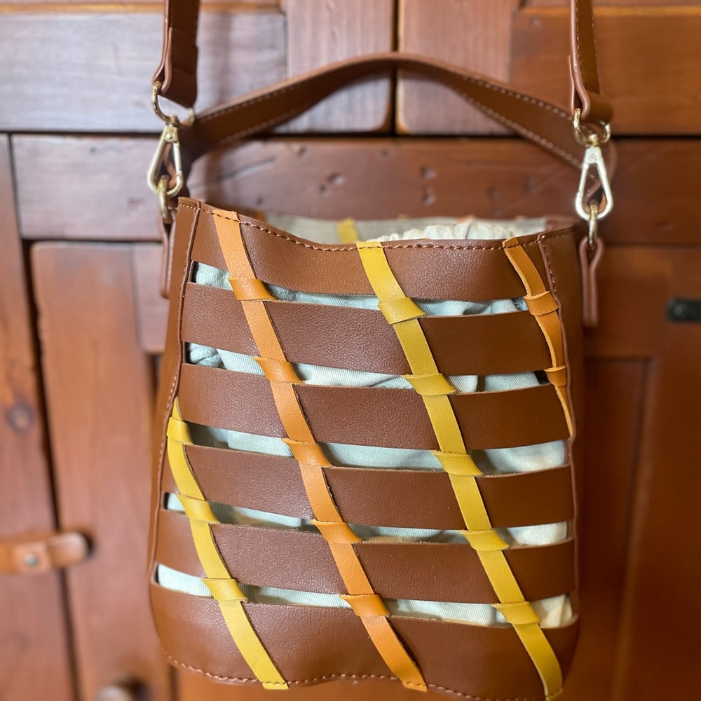 Mersi vegan leather bucket bag, brand new!